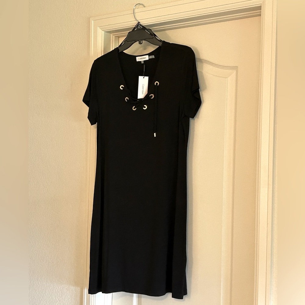 (NWT) Calvin Klein Midi Black Short Sleeve Jersey Dress - size M